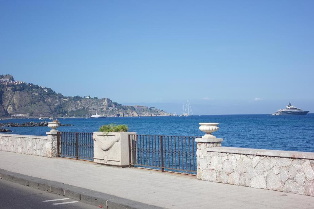 A&G Apartment Naxos-Taormina Giardini Naxos Exteriör bild